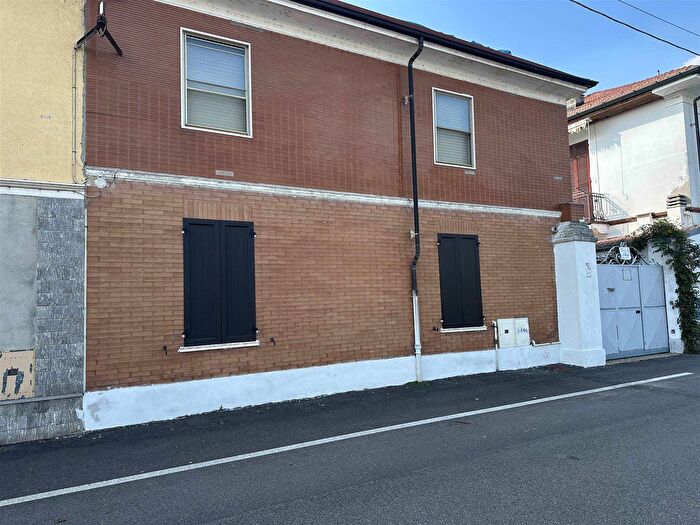 Casa trilocale in vendita in Via Libertà, Costanzana