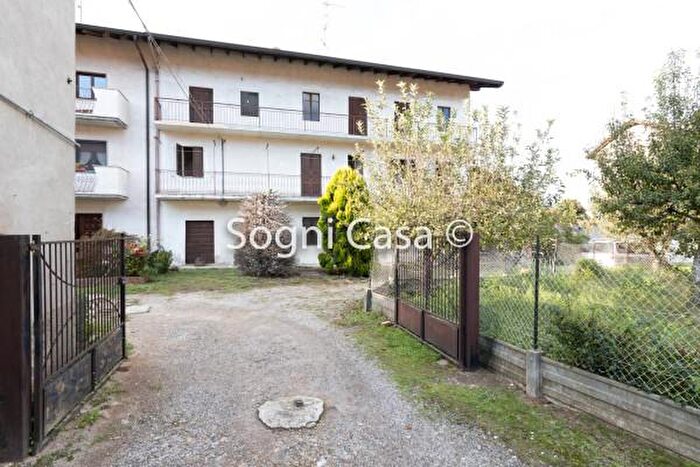 Case in Vendita e in Affitto - 2