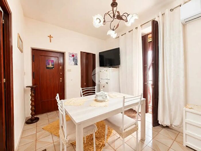Appartamento monolocale in vendita in Vicolo Pirriaturi, Palermo