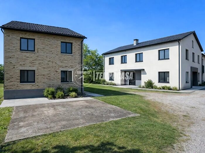 Casa con 5 locali in vendita in Via Rivaltella, Reggio Emilia