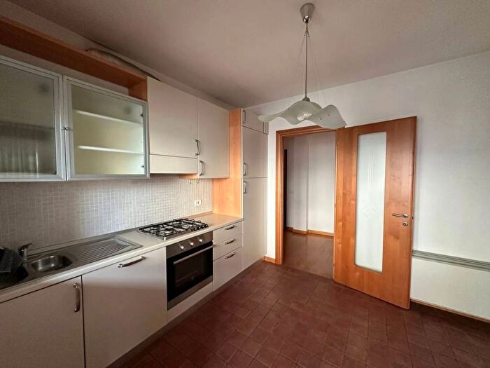 Appartamento quadrilocale in affitto in Via Vittorio Alfieri, Via dei Mille, Grosseto