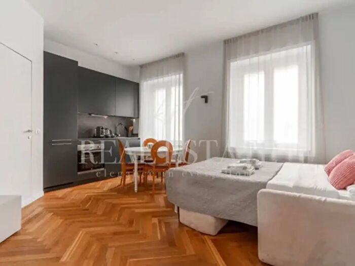 Appartamento bilocale in vendita in Via Uberto Visconti di Modrone, Milano