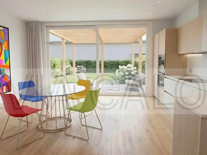 Casa con 12 locali in vendita in Via G Marconi, Ponte San Nicolo