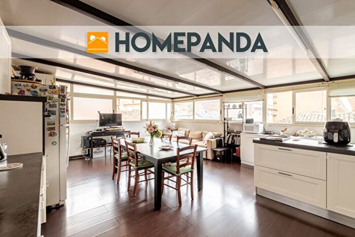 Appartamento con 10 locali in vendita in Via Monserrato, Catania