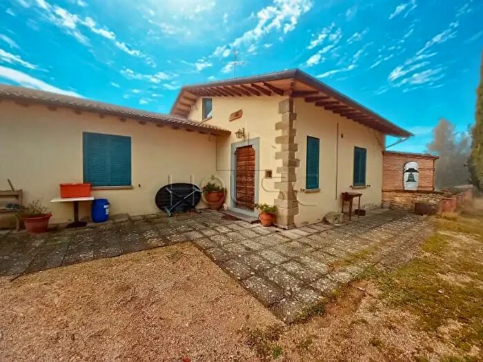 Casa con 6 locali in vendita in Località Spertaglia, San Giustino