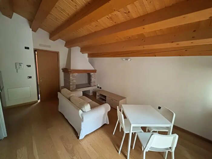 Appartamento trilocale in vendita in Via San Vito N, Albettone