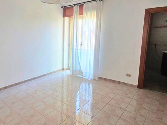 Appartamento trilocale in affitto in Gradoni Porta Marina, Centro Storico, Catanzaro
