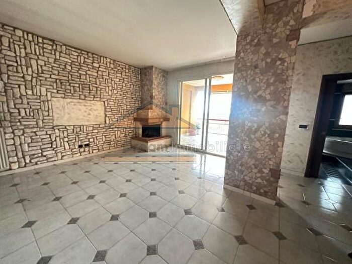 Appartamento trilocale in vendita in Via Pigna, Giugliano In Campania