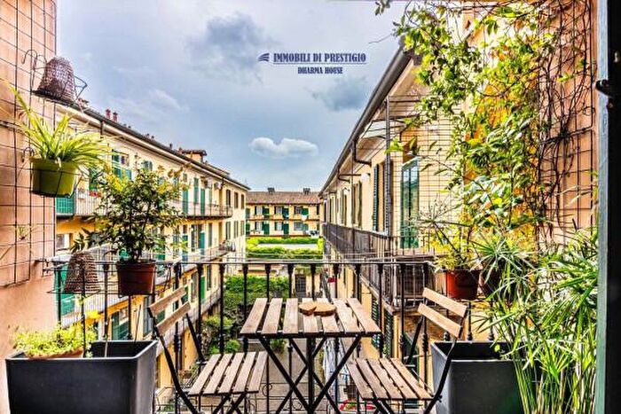 Appartamento quadrilocale in vendita in Via Vigevano, Milano