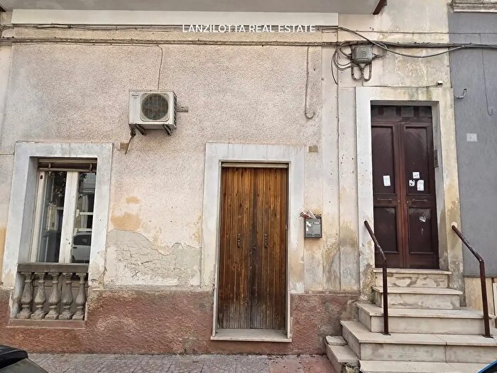 Casa trilocale in vendita in Oria