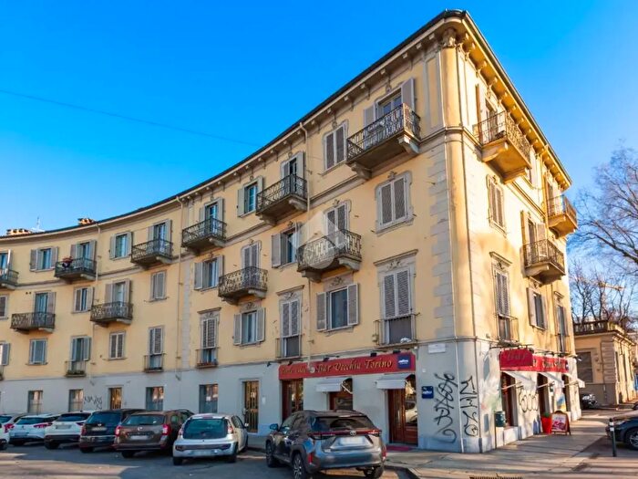 Appartamento trilocale in vendita in Corso Regio Parco, Torino