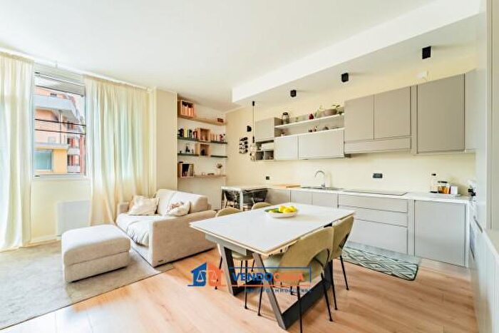 Appartamento bilocale in vendita in Via Muzio Attendolo Detto Sforza, Milano