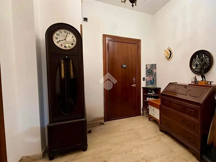 Appartamento bilocale in vendita in Via Cerreto Guidi, Roma