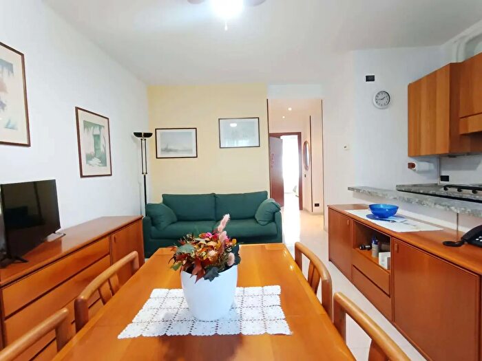 Appartamento bilocale in vendita in Vicolo Trento, Cernusco Sul Naviglio