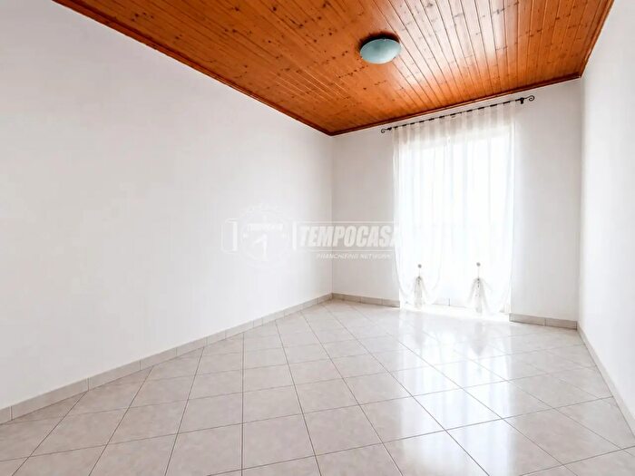 Casa con 8 locali in vendita in Via del Senato, Biella