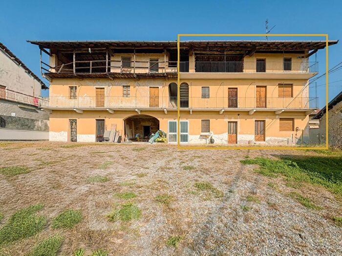 Casa trilocale in vendita in Via Alessandro Manzoni, Mezzomerico