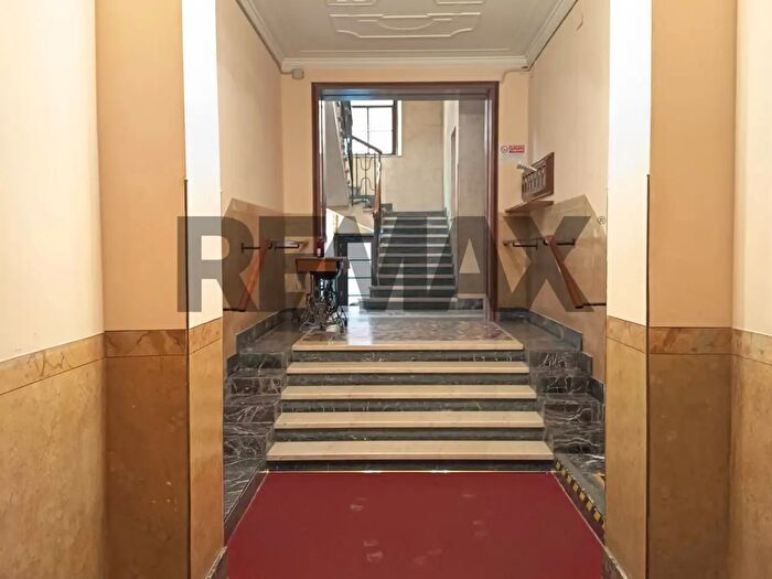 Appartamento trilocale in vendita in Via Vincenzo Monti, Pavia