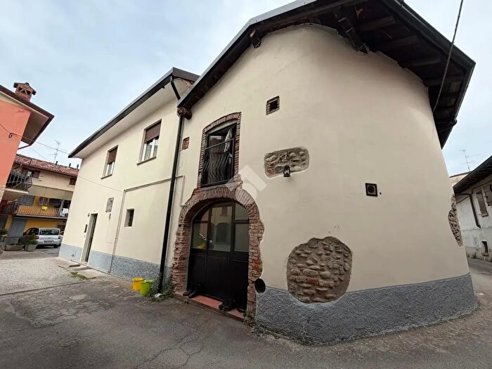 Casa trilocale in vendita in Via a Donadoni, Zanica