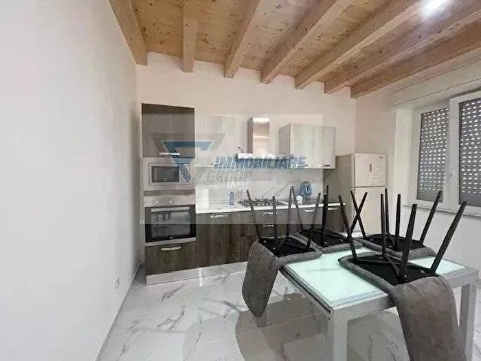 Casa con 5 locali in affitto in Siracusa