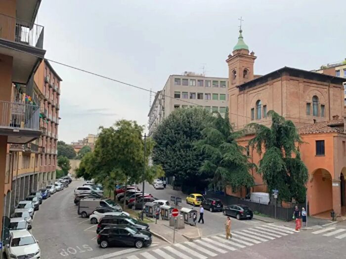 Appartamento bilocale in affitto in Via delle Lame, Bologna