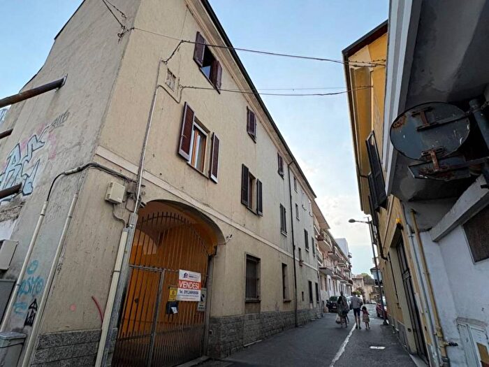 Case in Vendita e in Affitto - 3