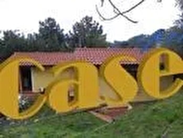 Casa quadrilocale in vendita in Camaiore