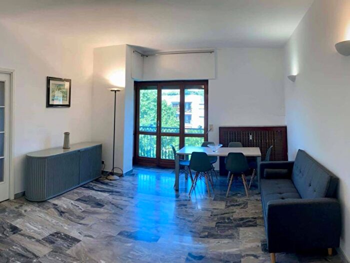 Appartamento trilocale in affitto in Via Giuseppe Ripamonti, Vigentino Fatima, Milano