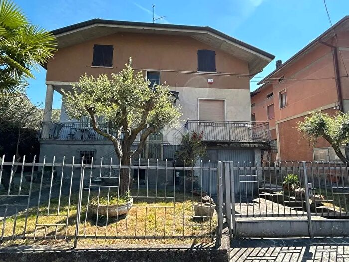 Appartamento quadrilocale in vendita in Via Santa Giulia, Pian Camuno