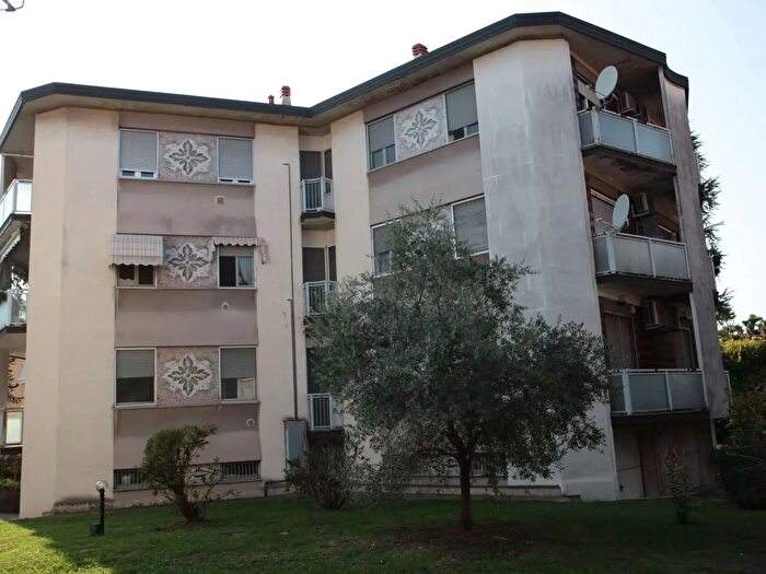 Appartamento trilocale in vendita in Binasco