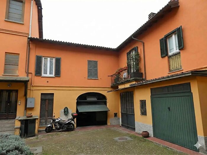 Appartamento con 5 locali in vendita in Via Walder, Varese