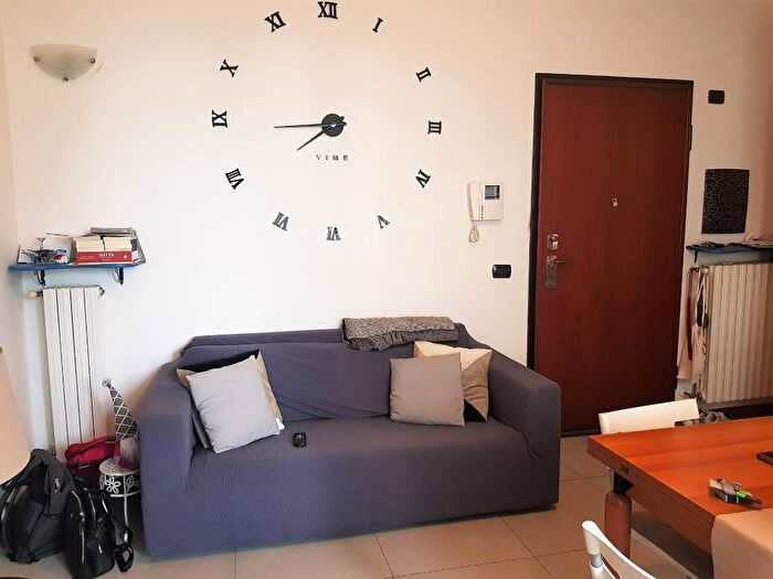 Appartamento bilocale in affitto in Via Camillo Benso di Cavour, Centro, Cernusco sul Naviglio