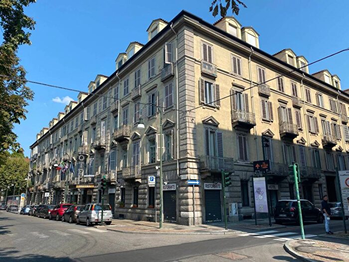 Appartamento bilocale in affitto in Via San Domenico, Quadrilatero Romano, Torino