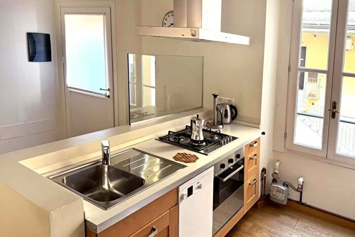 Appartamento monolocale in affitto in Corso di Porta Vigentina, Milano