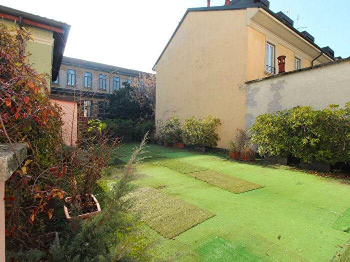 Appartamento quadrilocale in affitto in Via Alfonso Lamarmora, Quadronno Crocetta, Milano