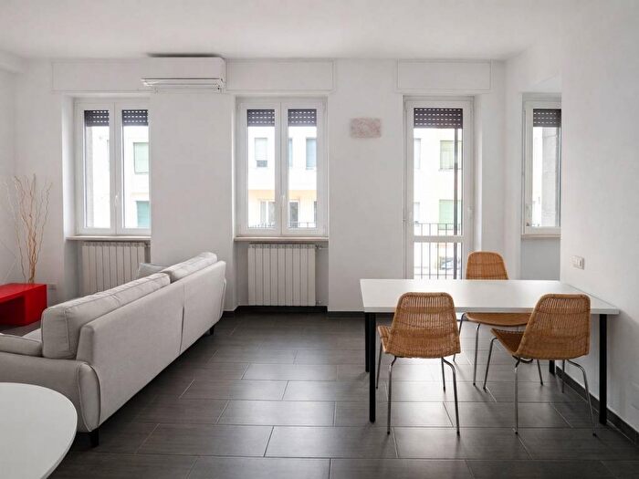 Appartamento bilocale in affitto in Via Giovan Battista Pergolesi, Buenos Aires, Milano