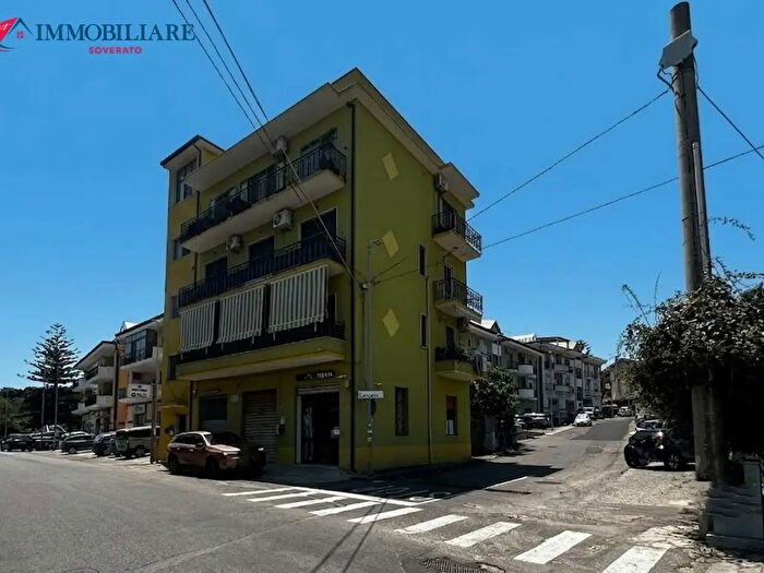 Appartamento bilocale in vendita in Via Trento Trieste Snc, Soverato