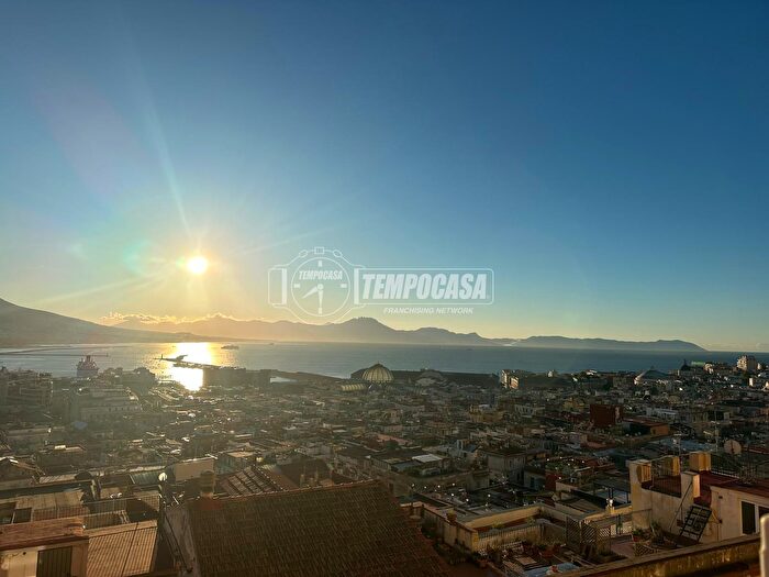 Appartamento quadrilocale in vendita in Corso Vittorio Emanuele, Napoli