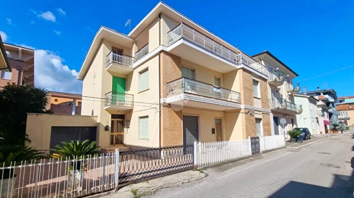 Casa con 5 locali in vendita in Via Giovanni XXIII, Monteprandone