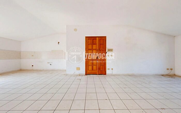 Appartamento trilocale in vendita in Via Giuseppe Romita, Borgo San Dalmazzo