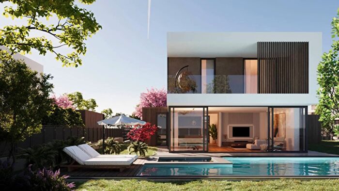 Casa con 5 locali in vendita in Via Settembre Arona, Arona