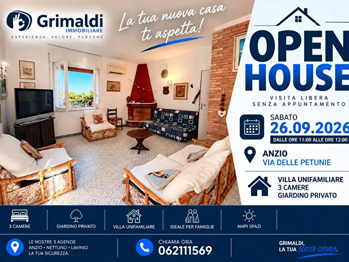 Casa quadrilocale in vendita in Via delle Petunie, Anzio