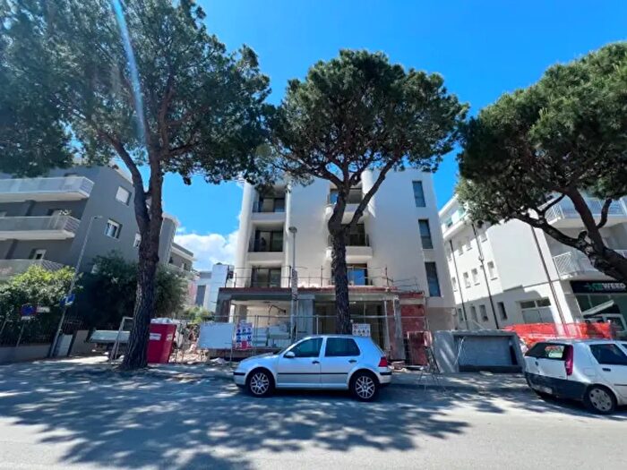 Appartamento trilocale in vendita in Viale dei Mille E, Riccione