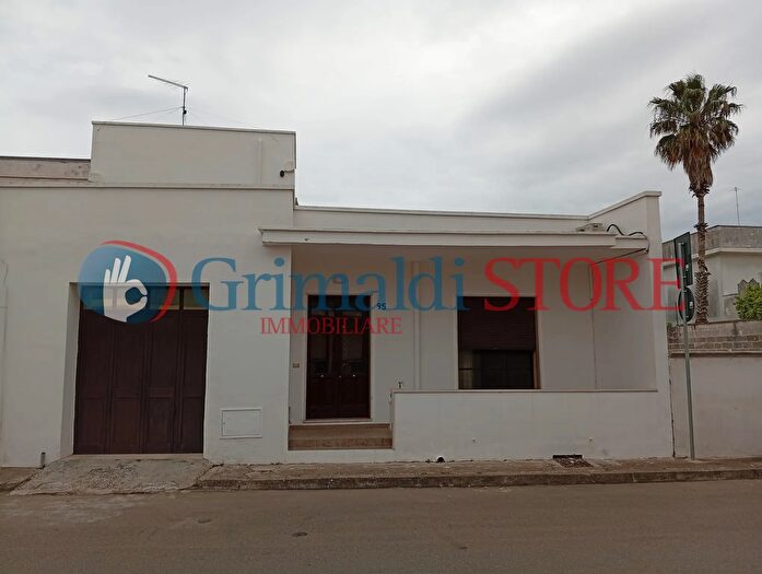 Casa con 5 locali in vendita in Via Pasquale Leone, Salice Salentino