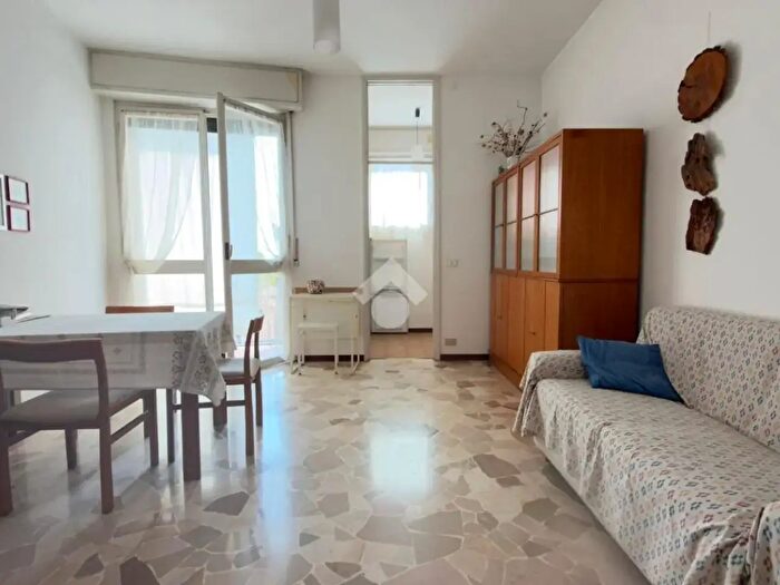 Appartamento trilocale in vendita in Via Cardinal Ferrari, Cesano Maderno