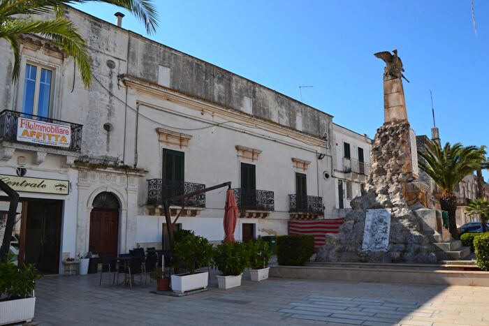 Appartamento con 9 locali in affitto in Corso Vittorio Emanuele Carovigno Brindisi Puglia Italia, Carovigno