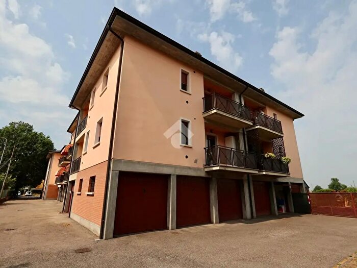 Appartamento quadrilocale in vendita in Via Umberto Nobile, Reggio Emilia