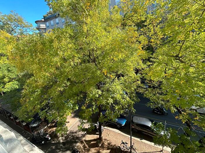 Appartamento trilocale in affitto in Via Andrea Solari, Solari, Milano