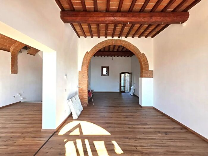 Casa con 7 locali in vendita in Casciana Terme Lari