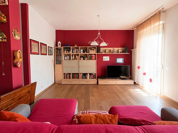 Appartamento con 5 locali in vendita in Via Morandi, Firenze