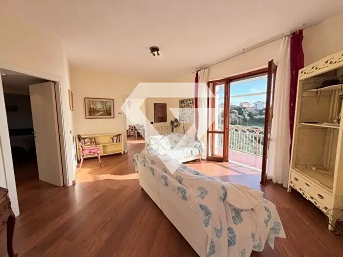 Appartamento con 5 locali in vendita in Boissano